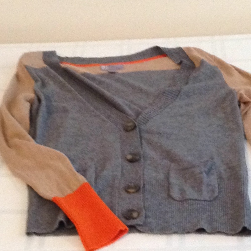 Cardigan sweater